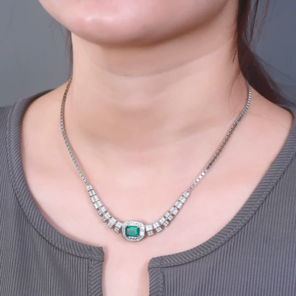 Emerald Radiance Necklace Emerald Radiance Necklace