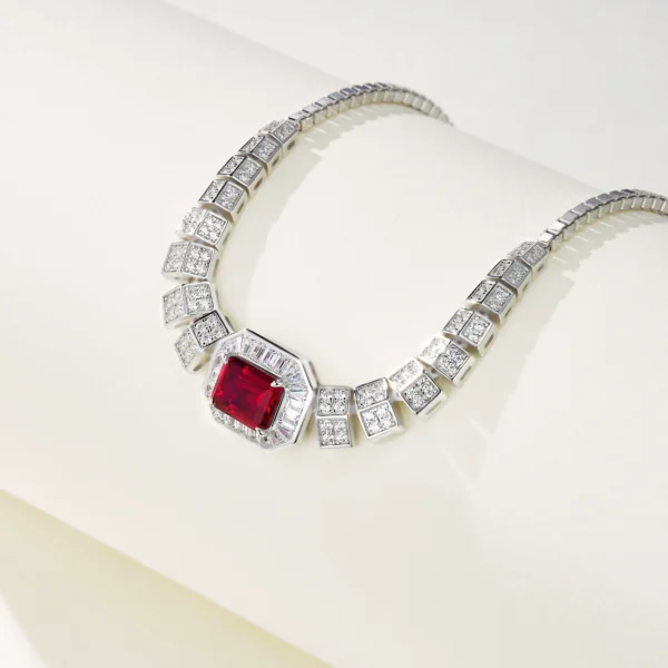 Emerald Radiance Necklace Emerald Radiance Necklace